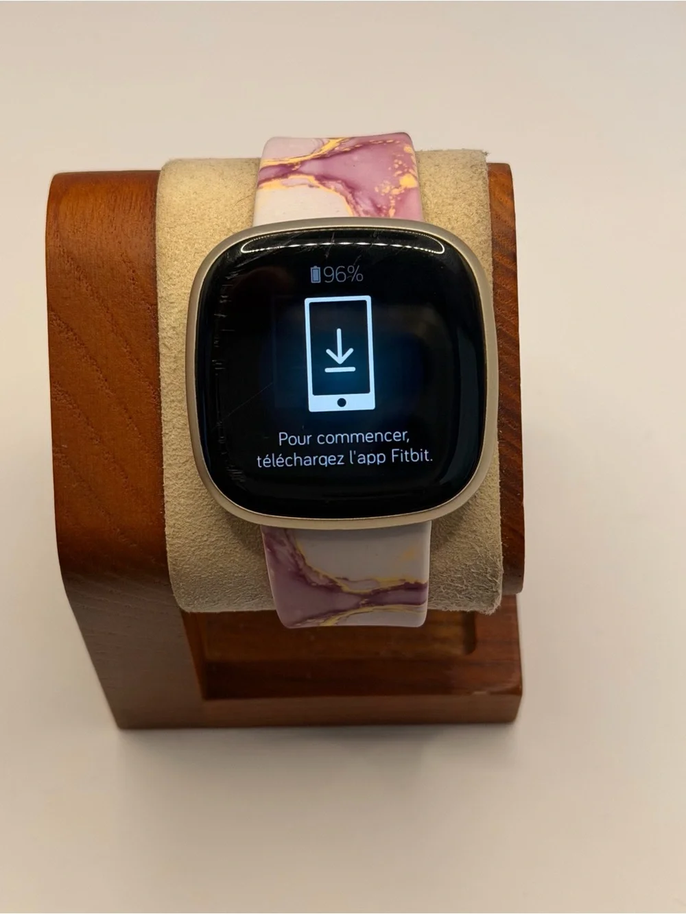 Fitbit Versa 3, Charger Included, Tested, New‎ Band